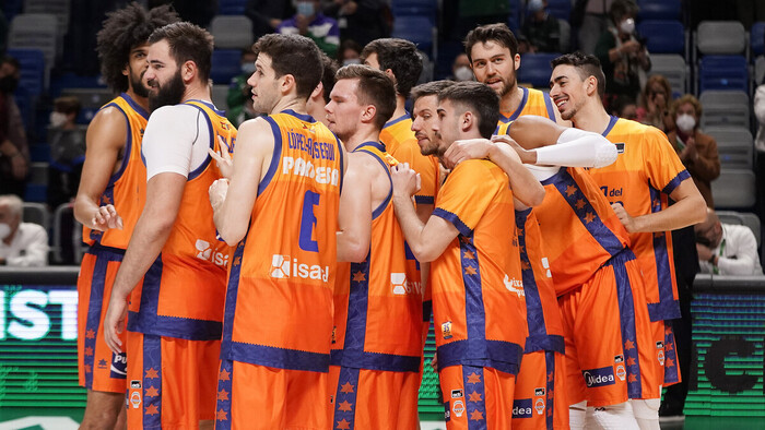 El Valencia Basket resiste el embiste final malacitano (82-87)