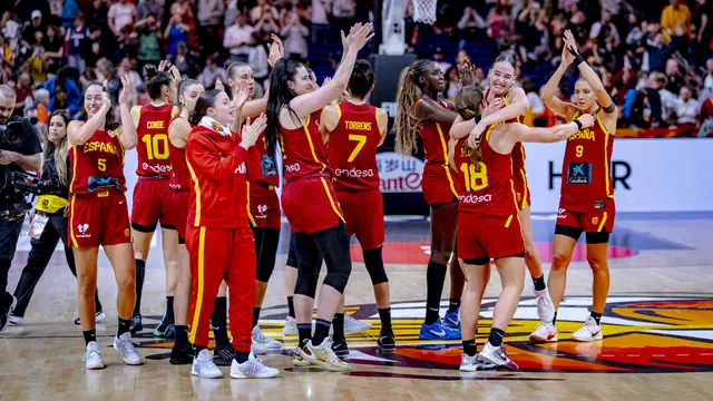 España tumba a Australia y sueña con las medallas (66-89)