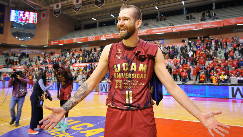 El UCAM Murcia ata a Radovic dos cursos más