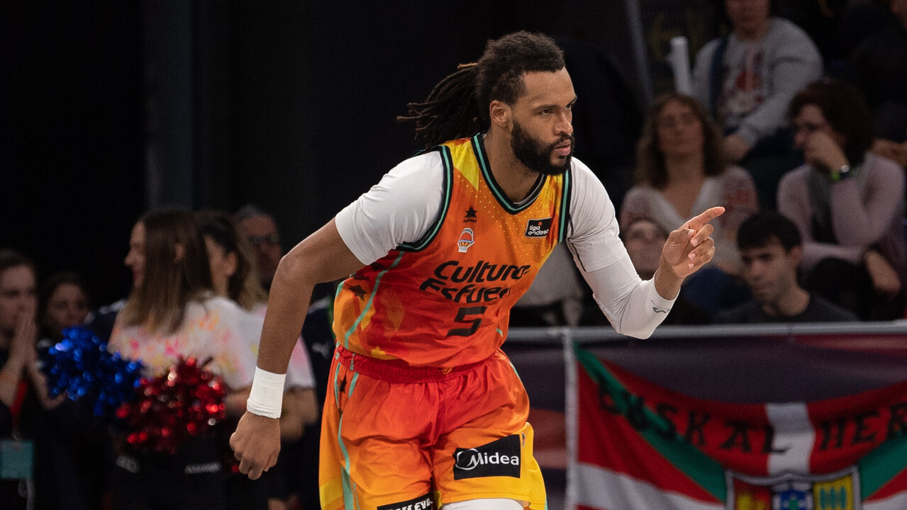 James Webb III pone en marcha la maquinaria del Unicaja 25-26