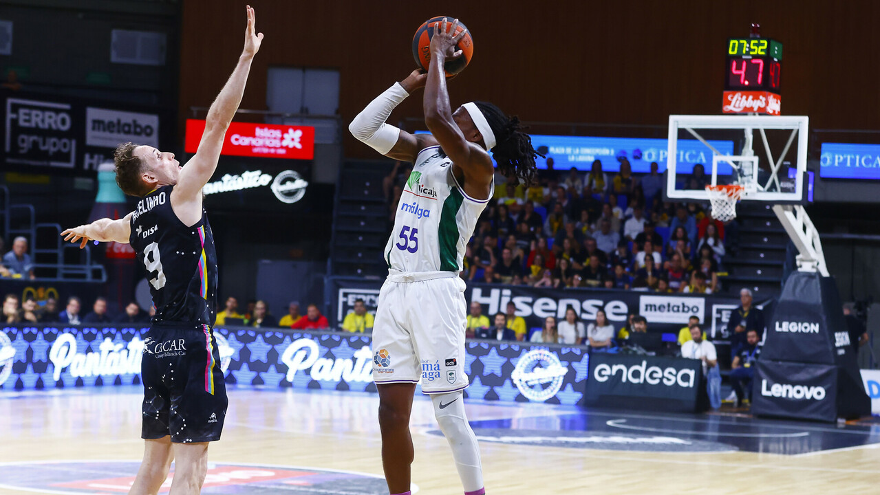 Unicaja golpea primero y se hace con el factor cancha
