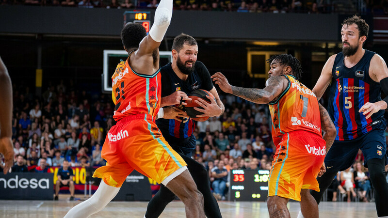 Mirotic y Satoransky recuerdan que el Palau es un fortín