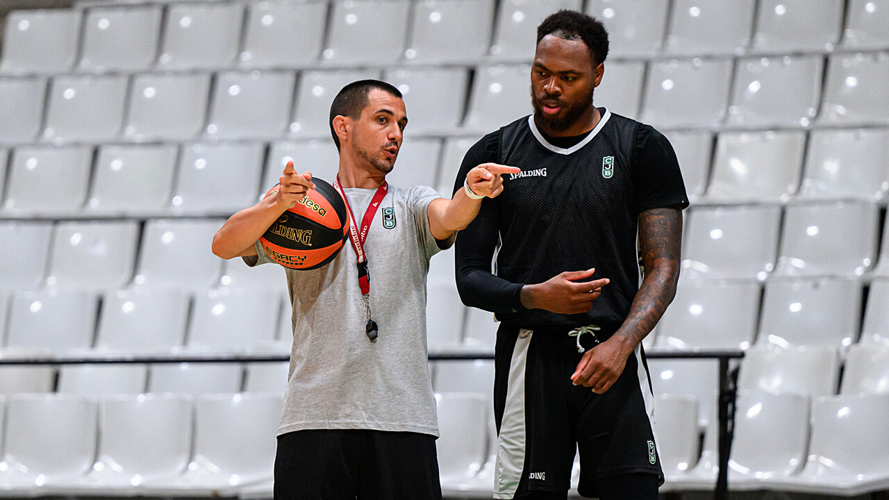 Deshaun Thomas... ¡ahora de verdinegro!