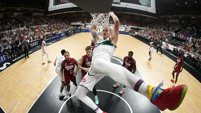 Unicaja resiste el ímpetu murciano y vuelve a la final tras 9 años (74-79)