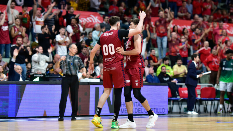 El UCAM Murcia regala en su fortín otro partido para el recuerdo (105-73)