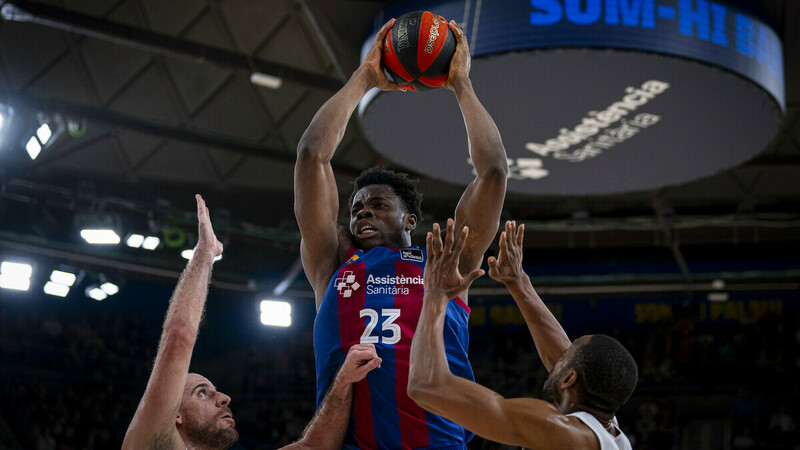 James Nnaji, operado con éxito de los problemas de columna lumbar