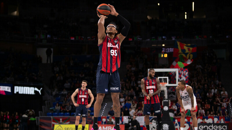 Moneke marca el ritmo de un Baskonia frenético de inicio