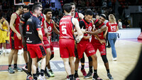 Bell-Haynes da la victoria a los suyos tras un partidazo