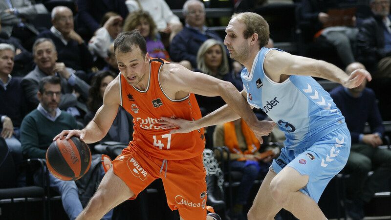 La inspiración ofensiva taronja se impone ante Zunder Palencia (111-93)