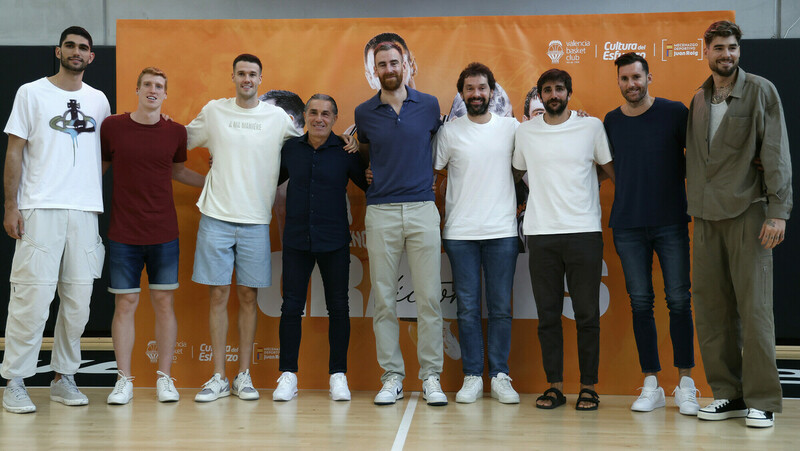 Víctor Claver se despide dejando huella en el Valencia Basket