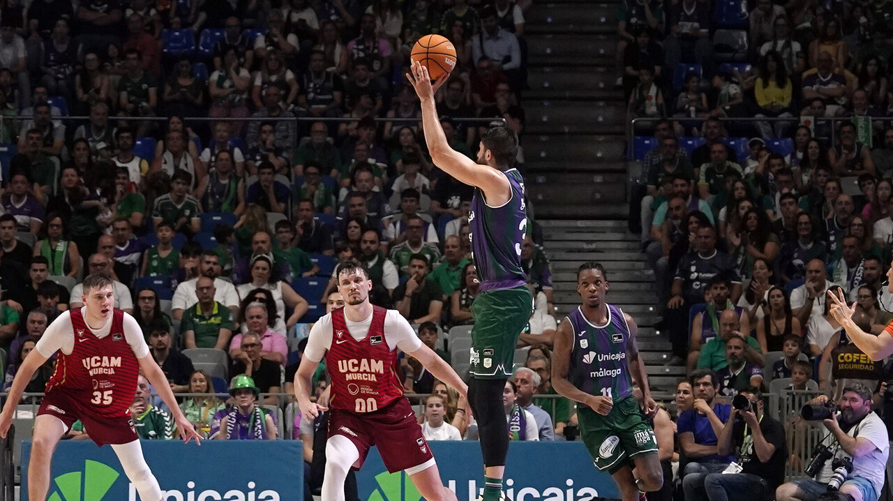 Unicaja vence en la prórroga tras un duelo intenso