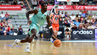 Ennis y Gates guían la victoria del UCAM Murcia