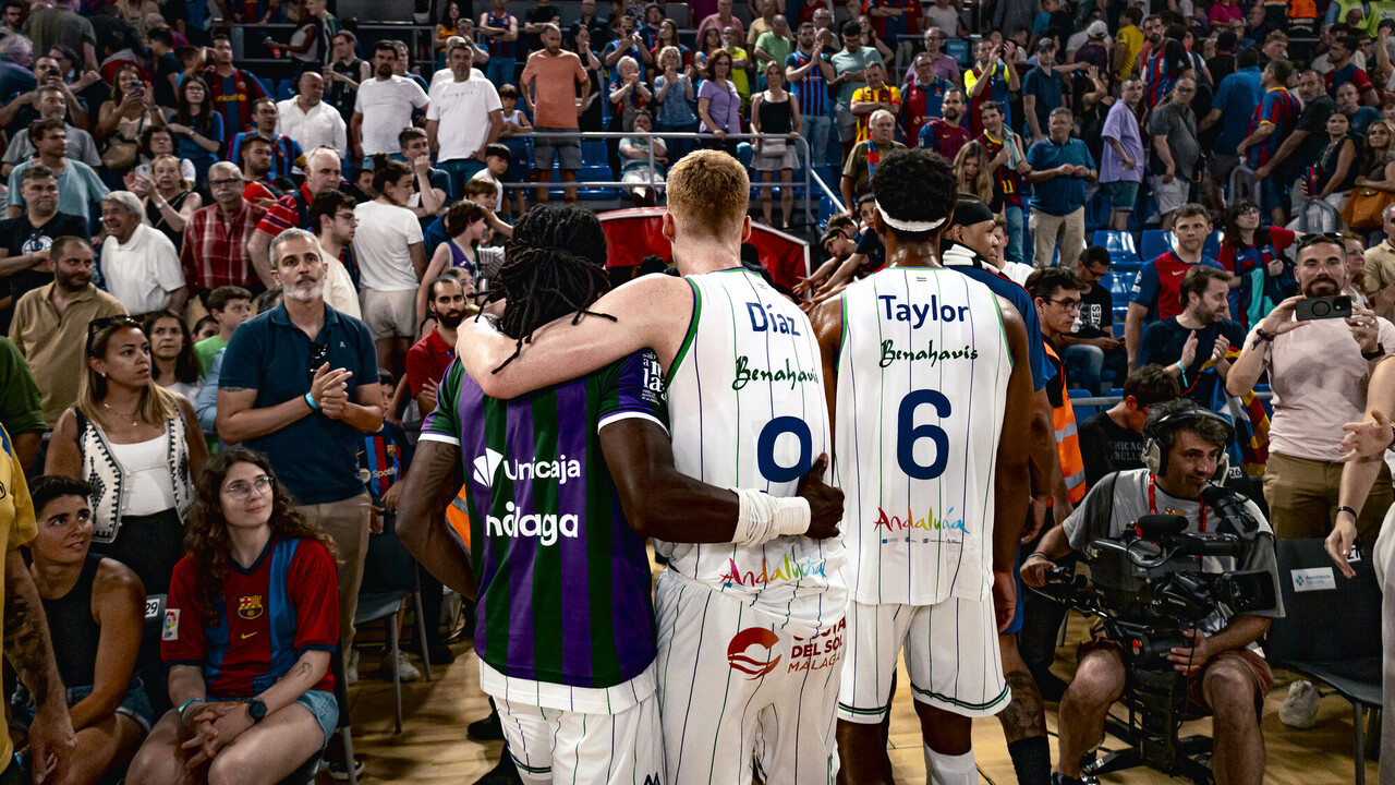 Unicaja lo borda en el Palau y devuelve la serie al Carpena