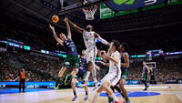 Unicaja entra en el último cuarto con 10 de ventaja: ¡En directo!