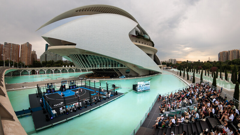 La Jaula Movistar de Valencia... ¡En directo!