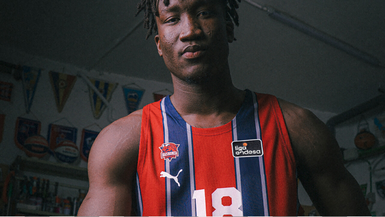 Baskonia presenta sus nuevas equipaciones para la 25/26