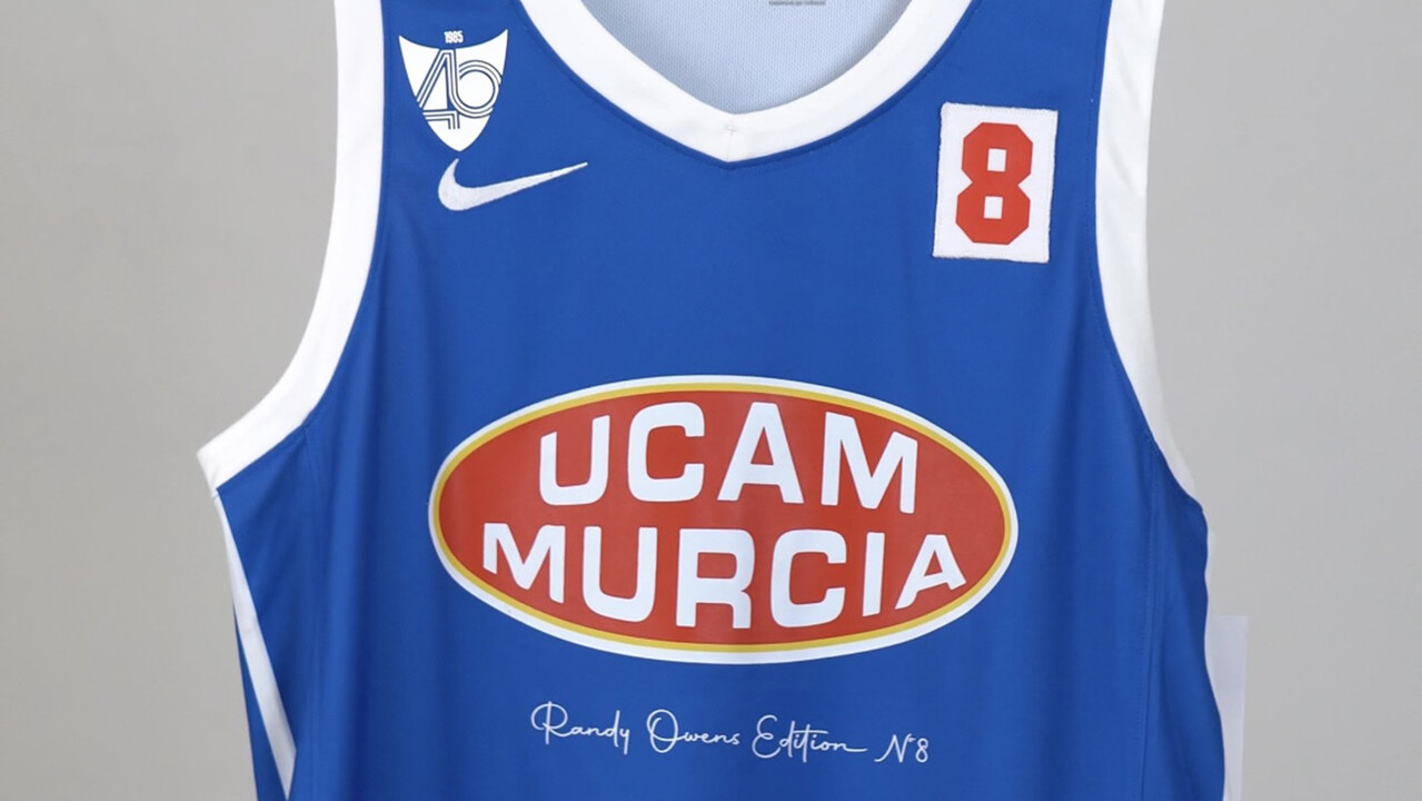 Una camiseta de leyenda dedicada a Randy Owens