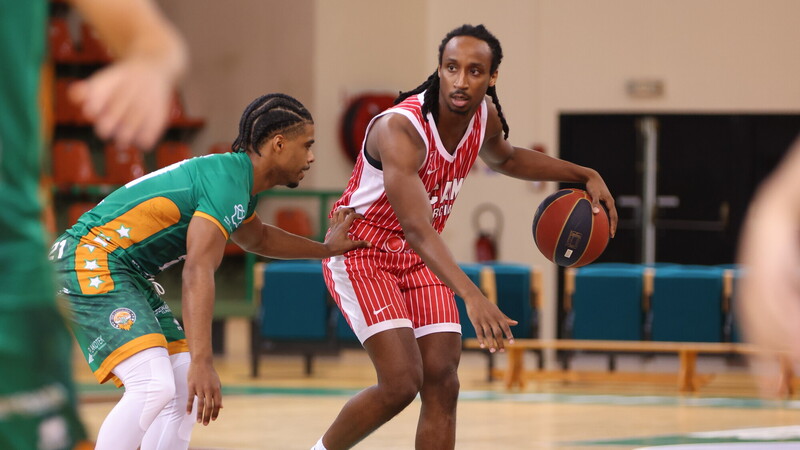 El UCAM Murcia apunta alto y arrasa a Le Portel en Francia (70-100)