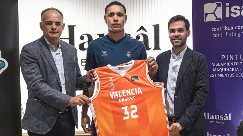 Nogués, presentado en Valencia Basket