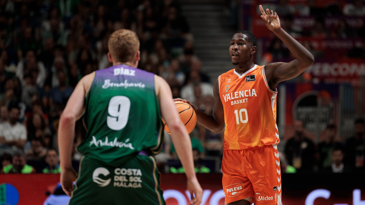 Omari Moore: Un debut supercopero para la historia