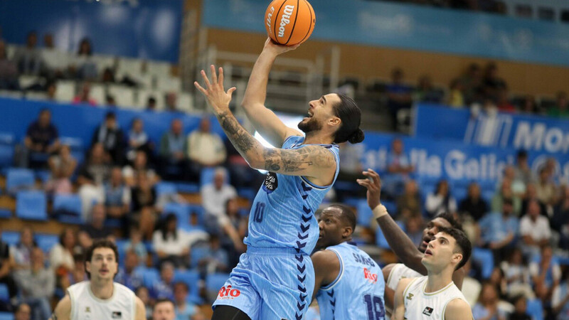 Francis Alonso impulsa a Río Breogán ante San Palbo Burgos (94-87)