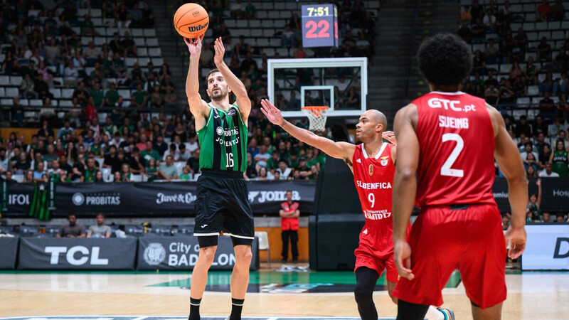 El Joventut cierra la pretemporada con un triunfo ante el Benfica (88-75)