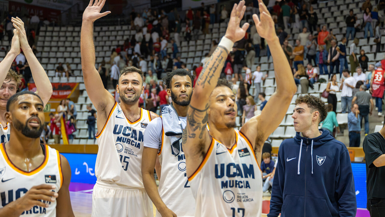 Triunfo arrollador del UCAM Murcia en Fontajau