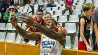 UCAM Murcia duerme líder