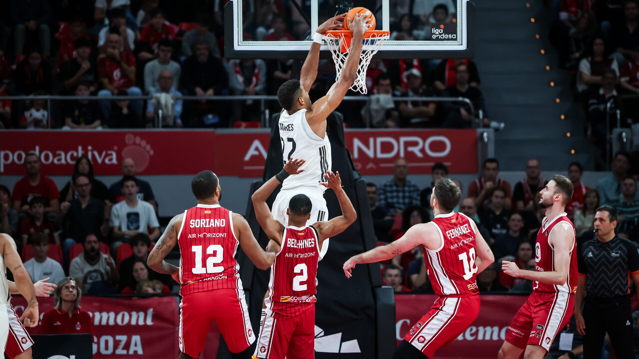 Tavares tapona las embestidas del huracán Yusta