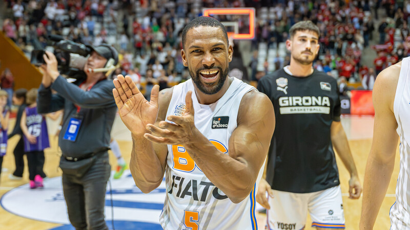 Livingston prende la mecha de la remontada en Fontajau