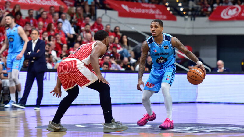 Un Río Breogán imperial supera su maleficio murciano