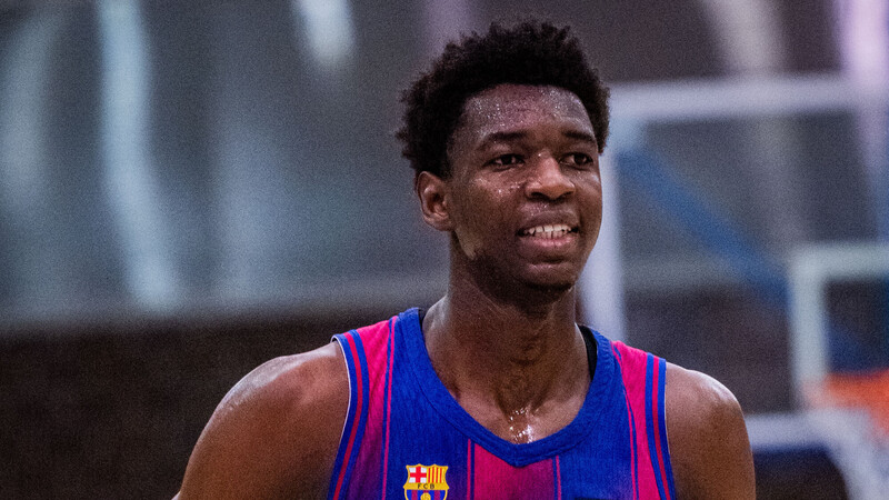 El Barça Atlètic se lleva un thriler con un tapón sobre la bocina