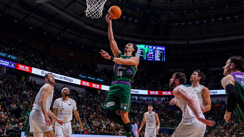 Unicaja pelea y logra una trabajada victoria