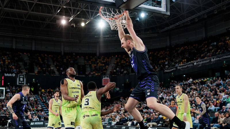 Surne Bilbao no falla en Miribilla