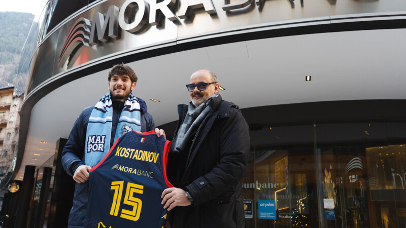 Kostas Kostadinov, juventud con hambre de crecer