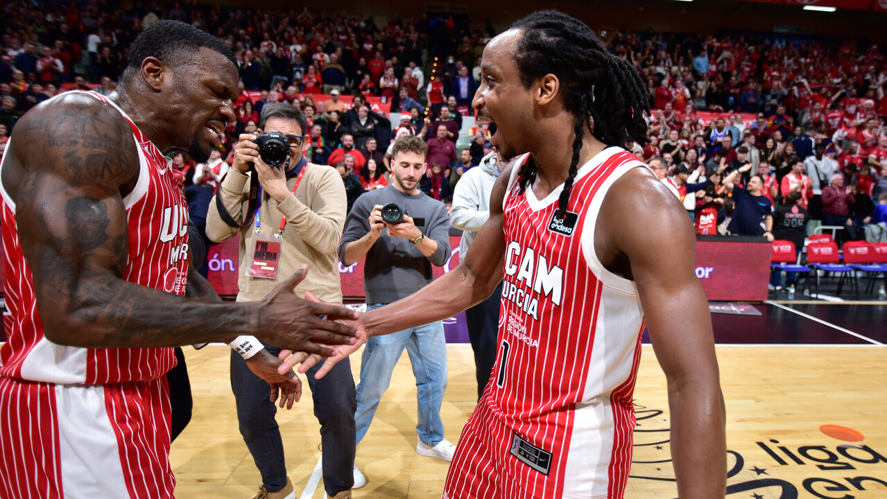 Un Forrest de dibujos animados lidera el festival murciano