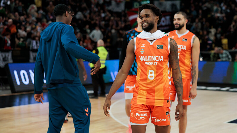 Valencia Basket vuela en Miribilla