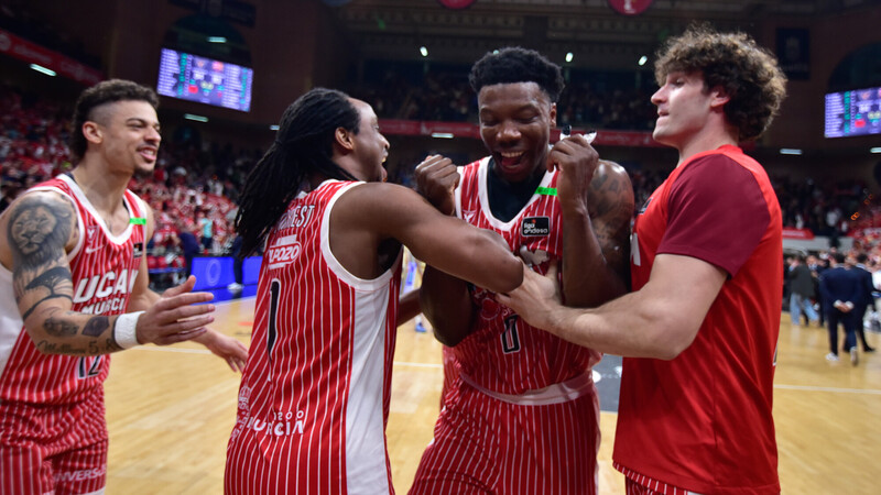 UCAM Murcia demuestra su clase para remontar y ganar al Bar&ccedil;a