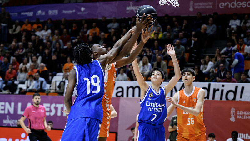 &iexcl;&Uacute;ltima jornada de la fase de grupos de la Minicopa Endesa!