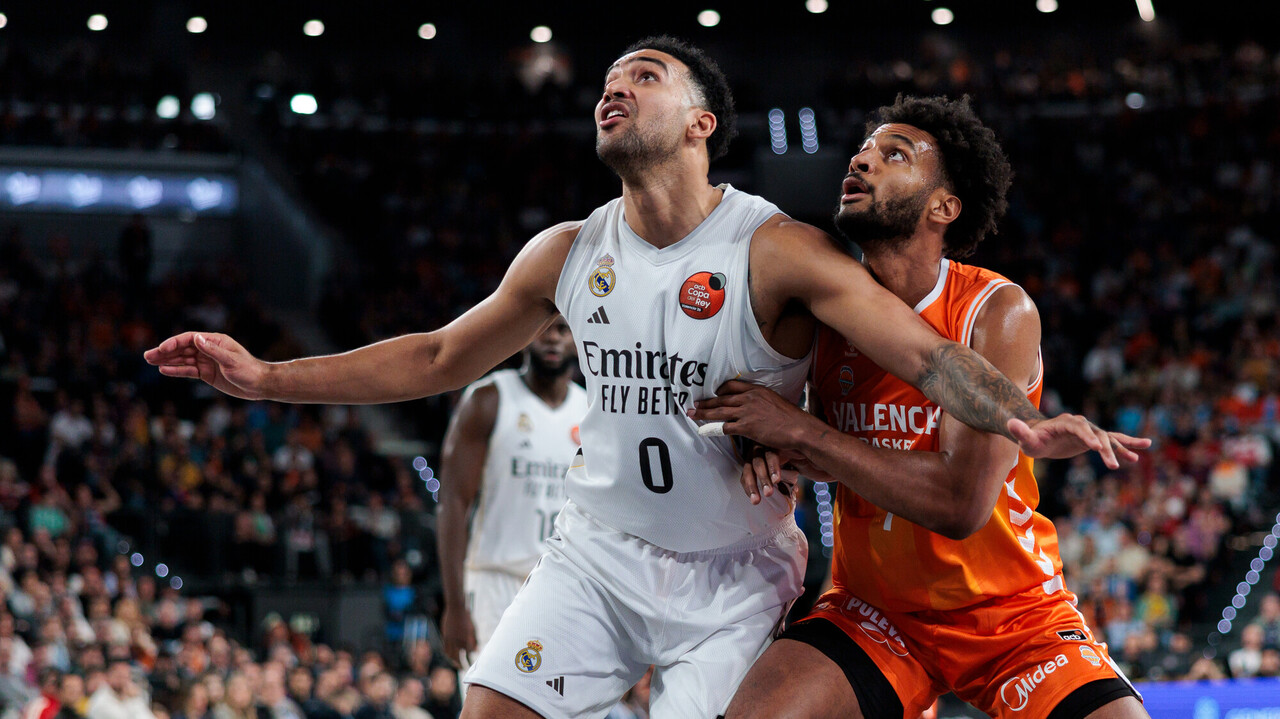 &iexcl;Partidazo en el Roig Arena! Valencia Basket, 4 arriba al descanso