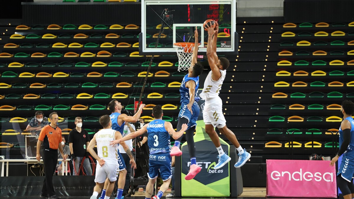 Laprovittola - Tavares: ¡alley-oop!