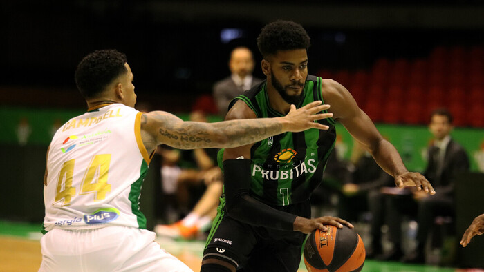 Un gran tercer cuarto del Joventut decanta la victoria de su lado (57-78)