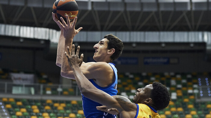 Hereda San Pablo supera a un irreconocible Herbalife Gran Canaria (92-60)