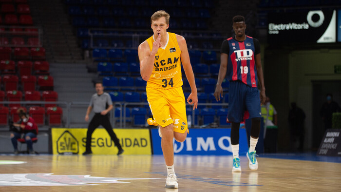 UCAM Murcia frena en seco al TD Systems Baskonia (75-83)