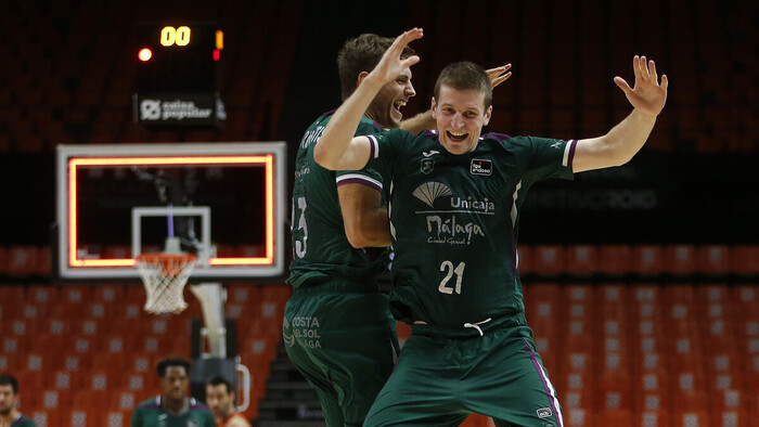 Alberto Díaz, Abromaitis y Brizuela impulsan al Unicaja (66-71)