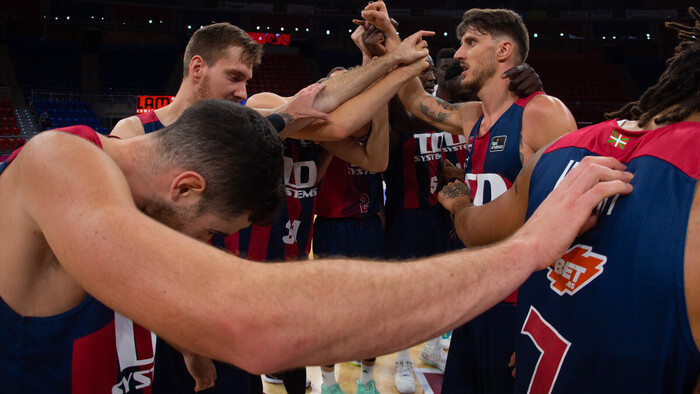 La defensa del TD Systems Baskonia ahoga al Barça (82-71)