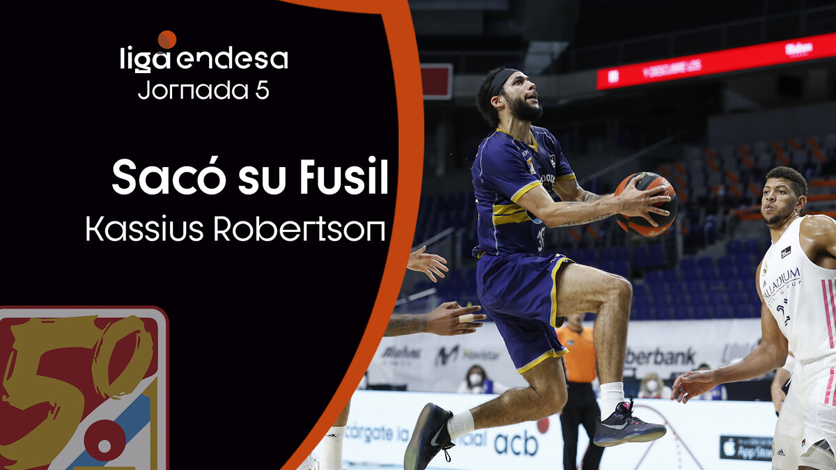 Y Kassius Robertson sacó su fusil...