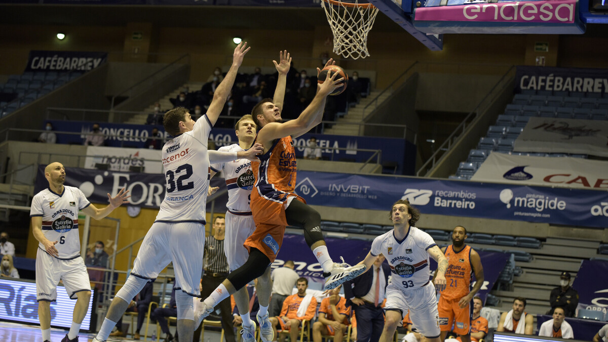 Valencia Basket corta las alas al Monbus Obradoiro (77-78)