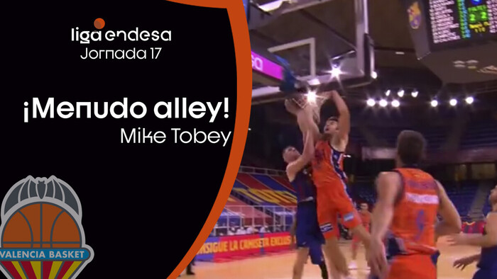 Tremendo alley oop de Mike Tobey