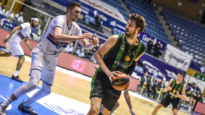 Ribas y Tomic sellan la victoria del Joventut en Santiago (83-87)